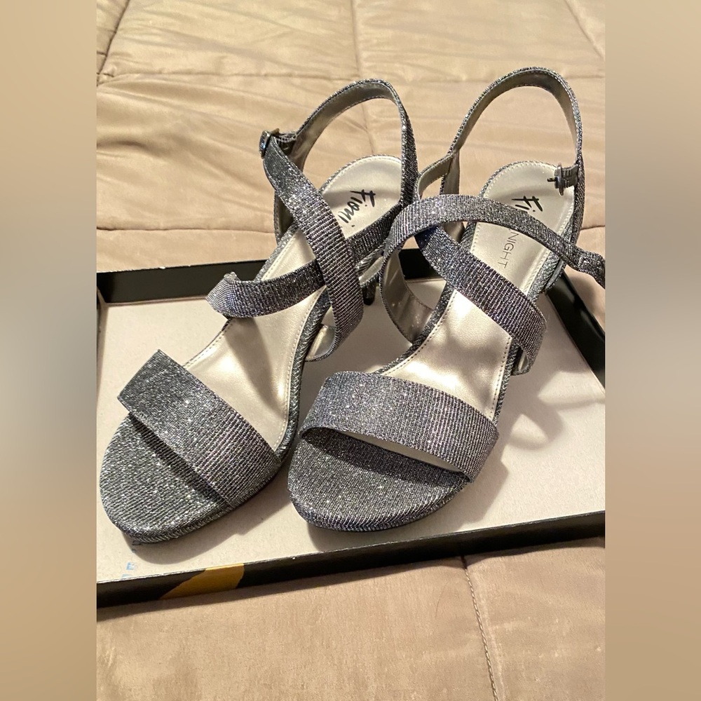 👠 Silver Strappy Sandals Worn Once, Excellent condition in box  size 9&1/2
